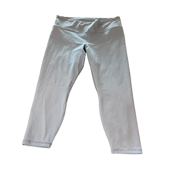 Fabletics Greenish Gray Cropped Leggings - Picture 1 of 3